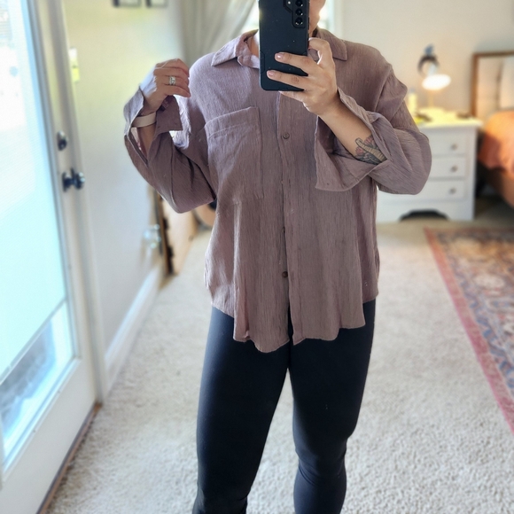 Abercrombie and Fitch oversized button up size Small - Picture 4 of 6